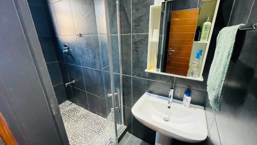 3 Bedroom Property for Sale in Potchefstroom North West